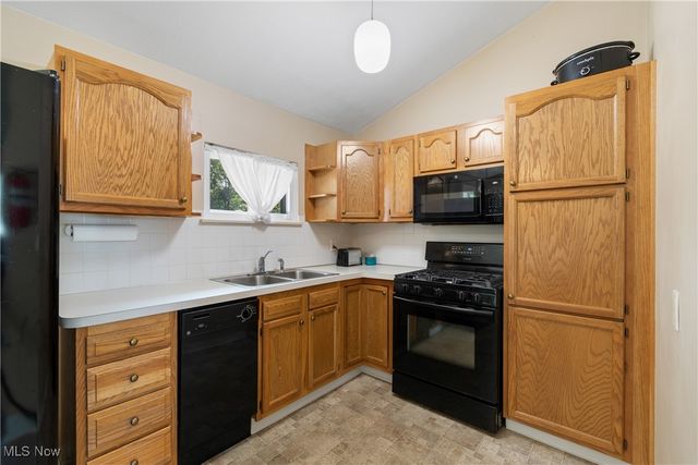 9933 Cynthia Drive, Twinsburg, OH 44087