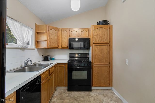 9933 Cynthia Drive, Twinsburg, OH 44087