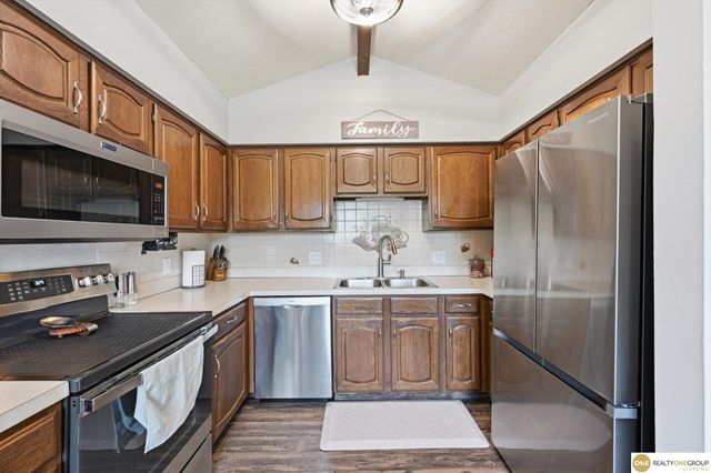 2835 S 146th Street, Omaha, NE 68144
