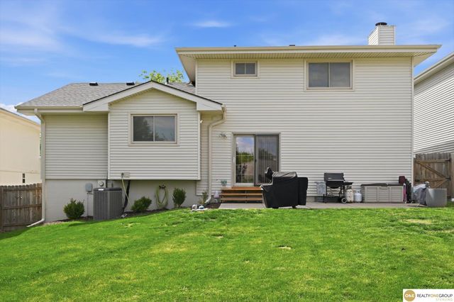 2835 S 146th Street, Omaha, NE 68144