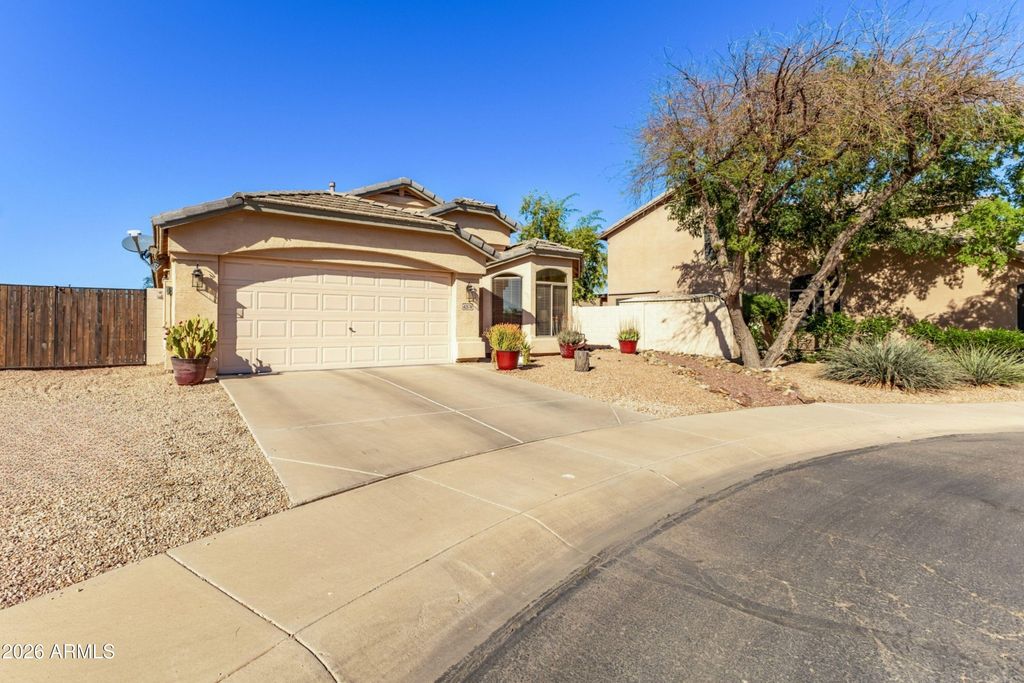Image 4 of property listing at 42574 W Chambers Drive, Maricopa, AZ 85138