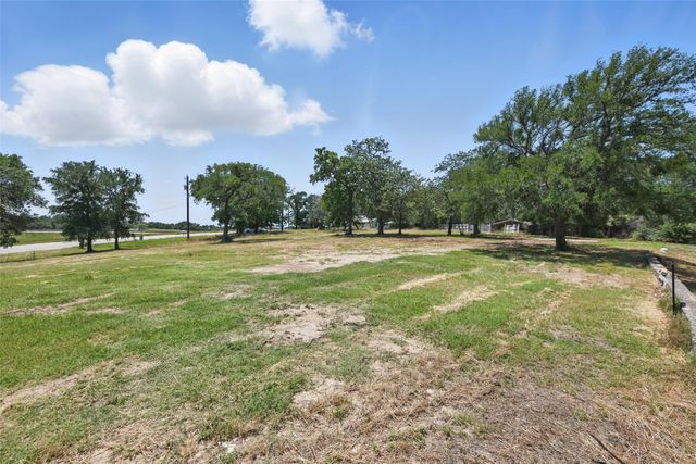 8501 Heron Drive, Fort Worth, TX 76108