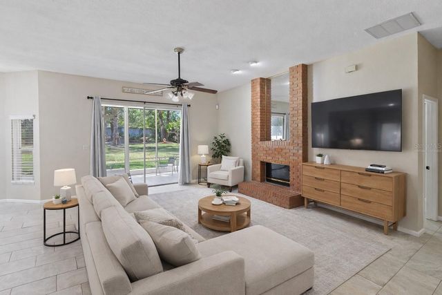 1190 DEER LAKE CIRCLE, Apopka, FL 32712