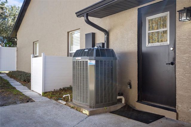 1190 DEER LAKE CIRCLE, Apopka, FL 32712