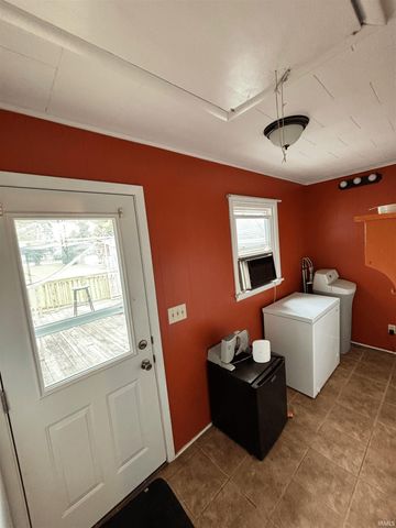 414 W Washington Street, Fairmount, IN 46928
