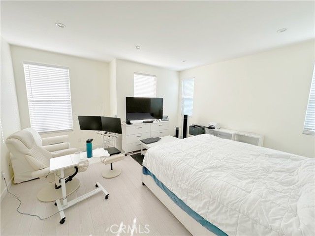 644 Milford, Los Angeles, CA 90042