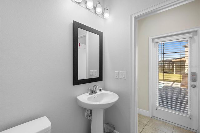 137 ANGELAS AVENUE, Haines City, FL 33844