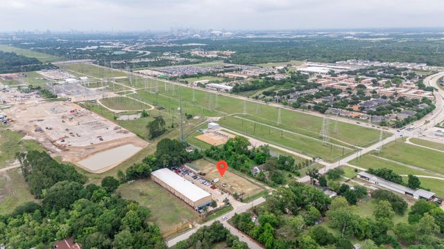 4628 Allum Road, Houston, TX 77045