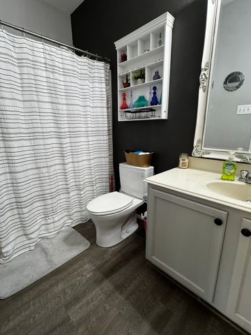 1225 Grand Central Parkway, Fort Worth, TX 76131