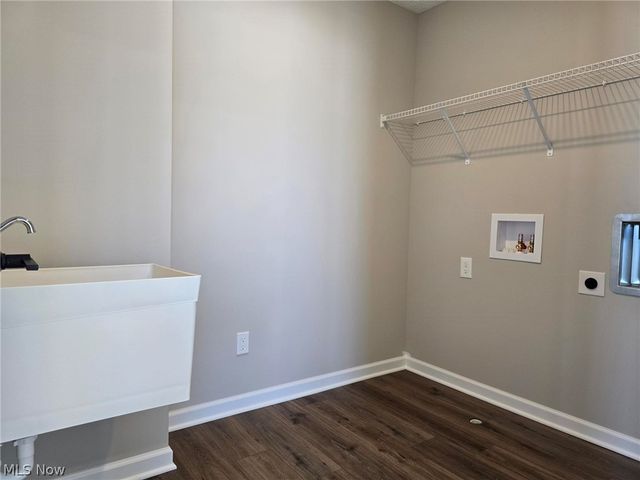 3790 Golden Wood Way, Green, OH 44685