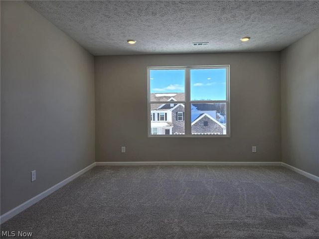 3790 Golden Wood Way, Green, OH 44685