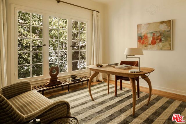 6051 Scenic Avenue, Los Angeles, CA 90068