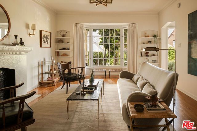 6051 Scenic Avenue, Los Angeles, CA 90068