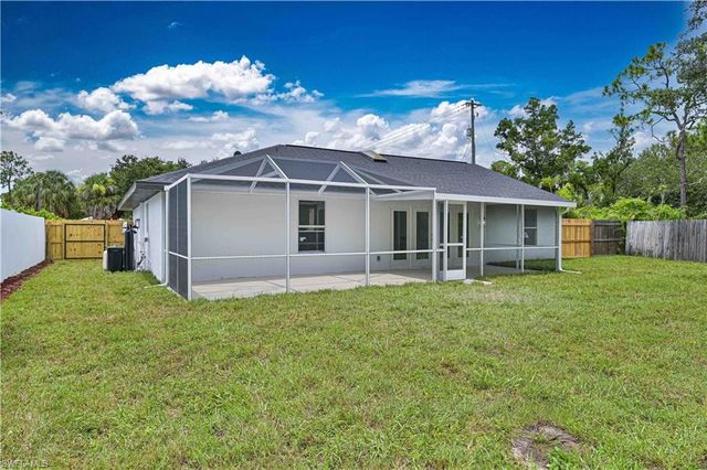 18347 Lee RD, Fort Myers, FL 33967