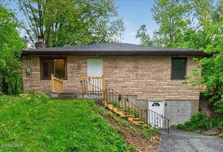 17 Onesquethaw Creek Road, New Scotland, NY 12067