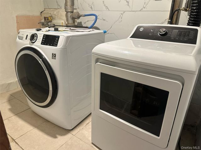 71-19 Nansen Street 2nd Floor, Forest Hills, NY 11375