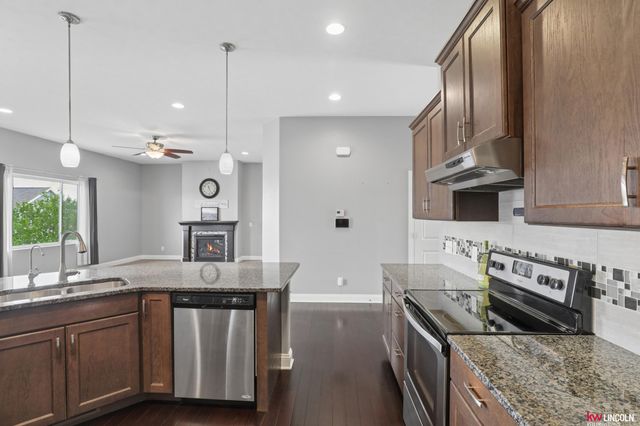 7256 Rutha Lane, Lincoln, NE 68516