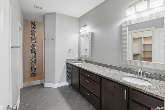 7256 Rutha Lane, Lincoln, NE 68516