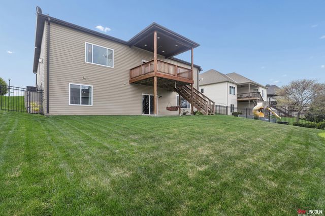 7256 Rutha Lane, Lincoln, NE 68516