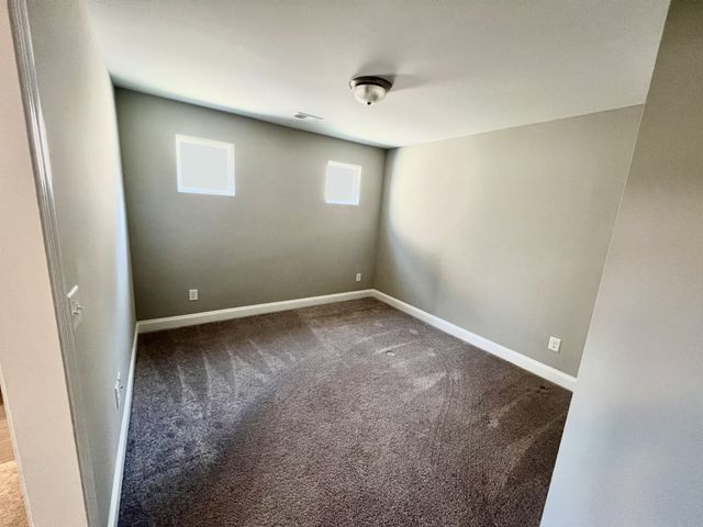 319 Carellton Dr, Gallatin, TN 37066