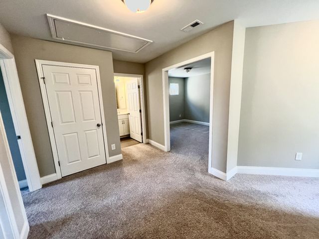 319 Carellton Dr, Gallatin, TN 37066