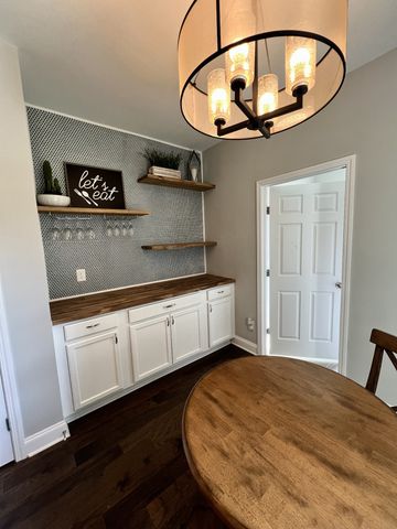 319 Carellton Dr, Gallatin, TN 37066