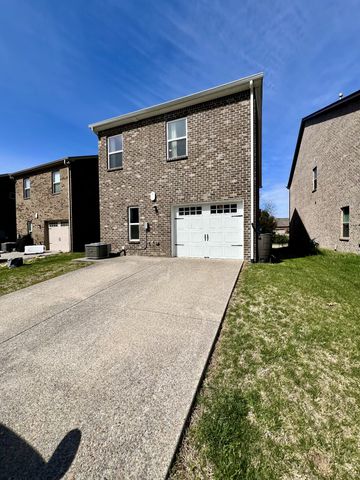 319 Carellton Dr, Gallatin, TN 37066