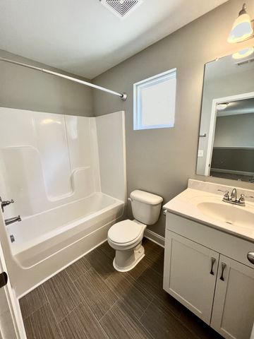 319 Carellton Dr, Gallatin, TN 37066