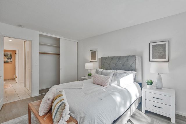 955 955 Shorepoint Ct 216, Alameda, CA 94501