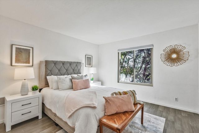 955 955 Shorepoint Ct 216, Alameda, CA 94501