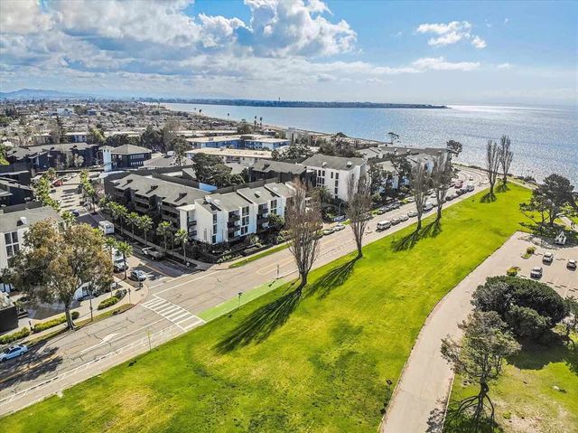 955 955 Shorepoint Ct 216, Alameda, CA 94501