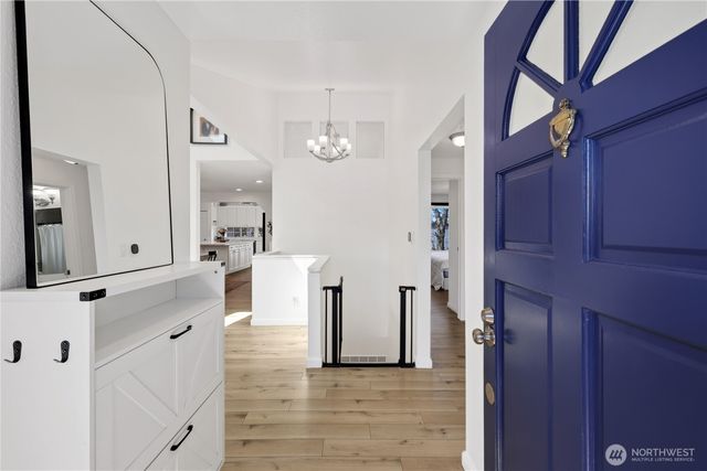 822 S Winnifred Street, Tacoma, WA 98465