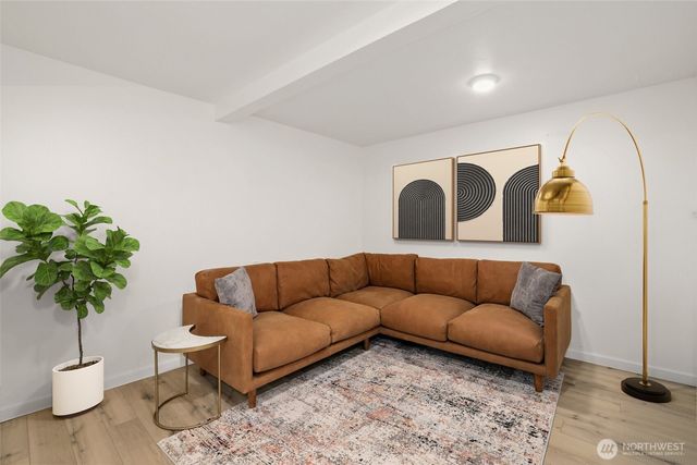 822 S Winnifred Street, Tacoma, WA 98465