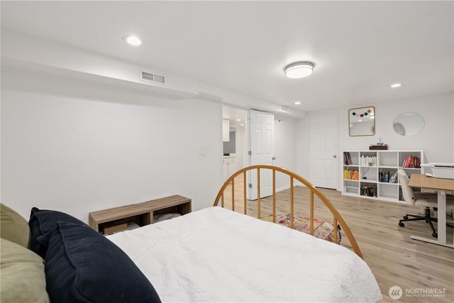 822 S Winnifred Street, Tacoma, WA 98465