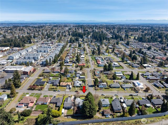 822 S Winnifred Street, Tacoma, WA 98465