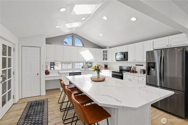 822 S Winnifred Street, Tacoma, WA 98465