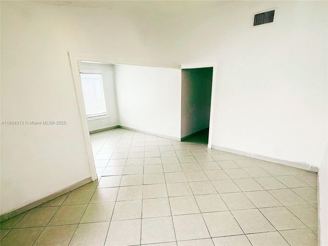 5344 Bosque Ln 104, West Palm Beach, FL 33415