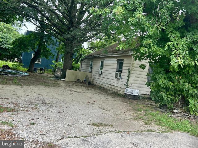 71 POPLAR ST, Penns Grove, NJ 08069