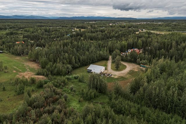 2415 PIPER STREET, North Pole, AK 99705