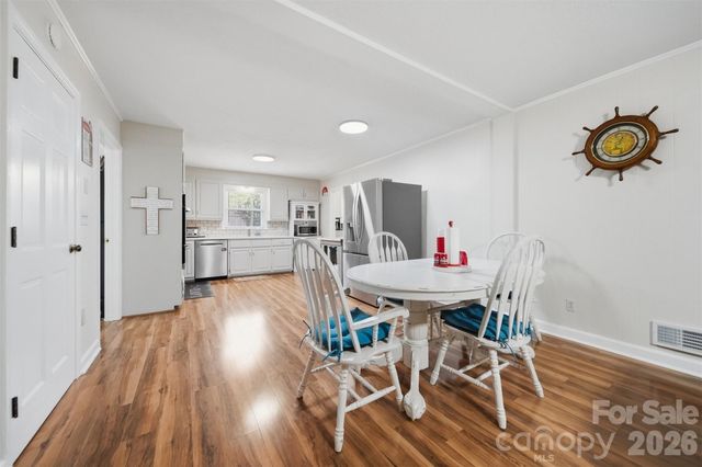 115 WEDGEWOOD Drive, Morganton, NC 28655