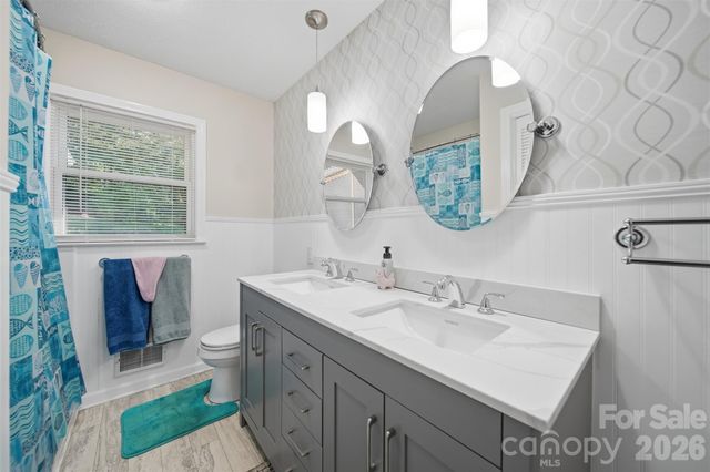 115 WEDGEWOOD Drive, Morganton, NC 28655