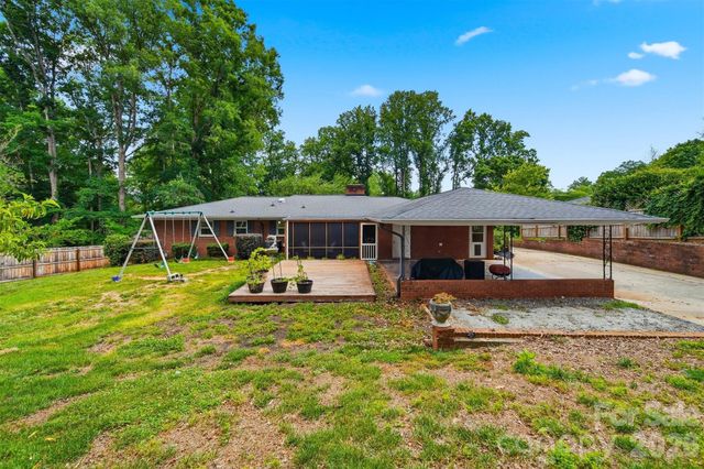 115 WEDGEWOOD Drive, Morganton, NC 28655