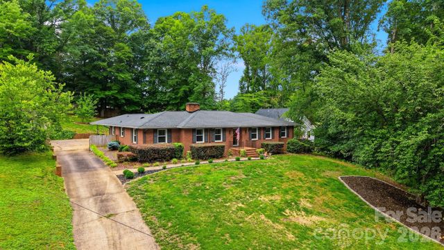 115 WEDGEWOOD Drive, Morganton, NC 28655