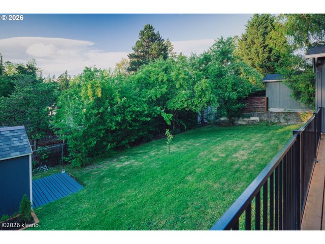 4611 Sw Vacuna St, Portland, OR 97219