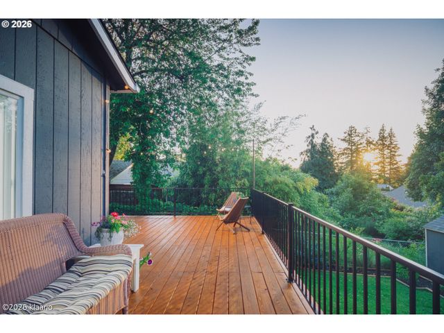 4611 Sw Vacuna St, Portland, OR 97219