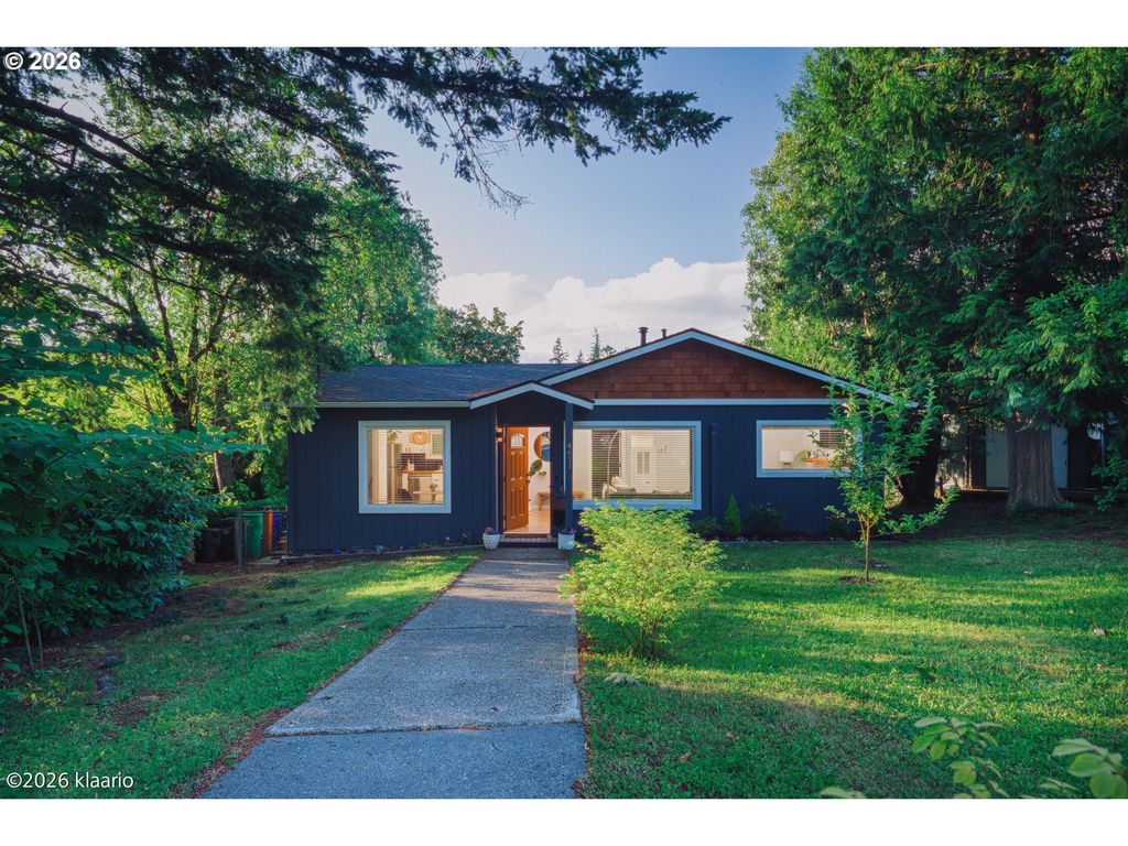 4611 Sw Vacuna St, Portland, OR 97219