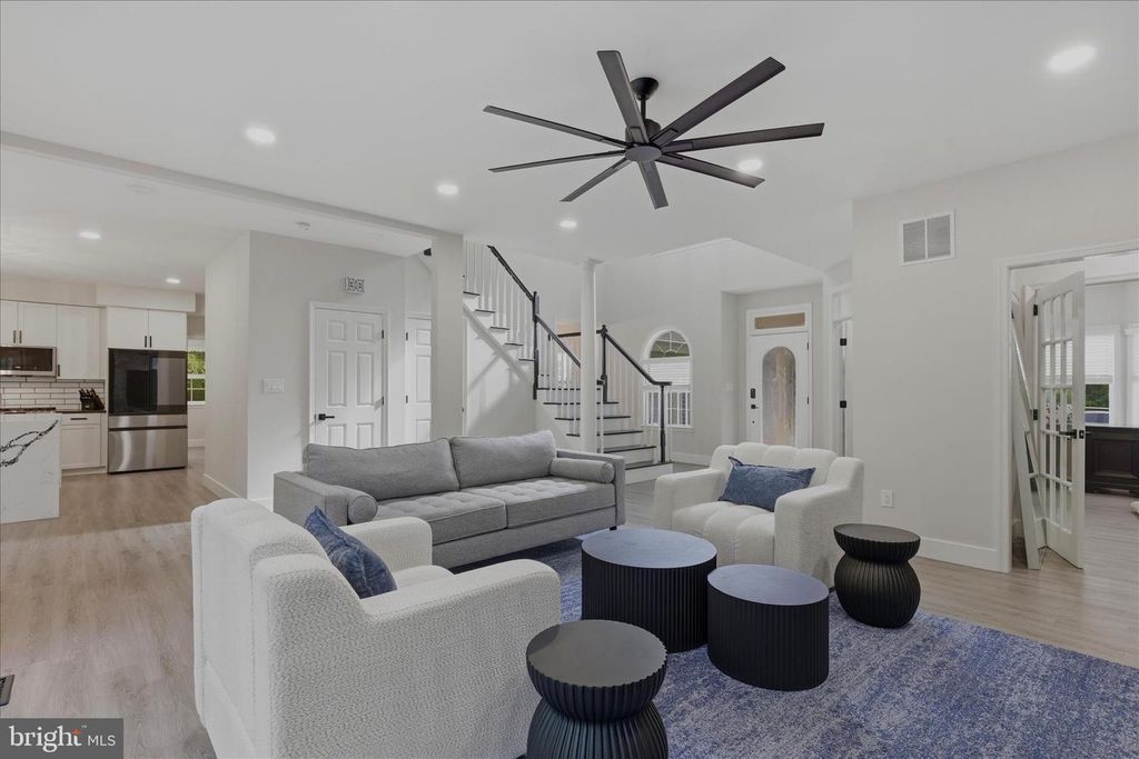 Image 10 of property listing at 1700 DARES BEACH RD, Prince Frederick, MD 20678