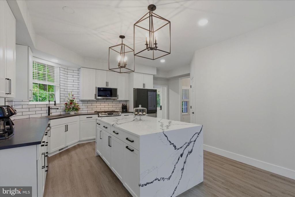 Image 13 of property listing at 1700 DARES BEACH RD, Prince Frederick, MD 20678