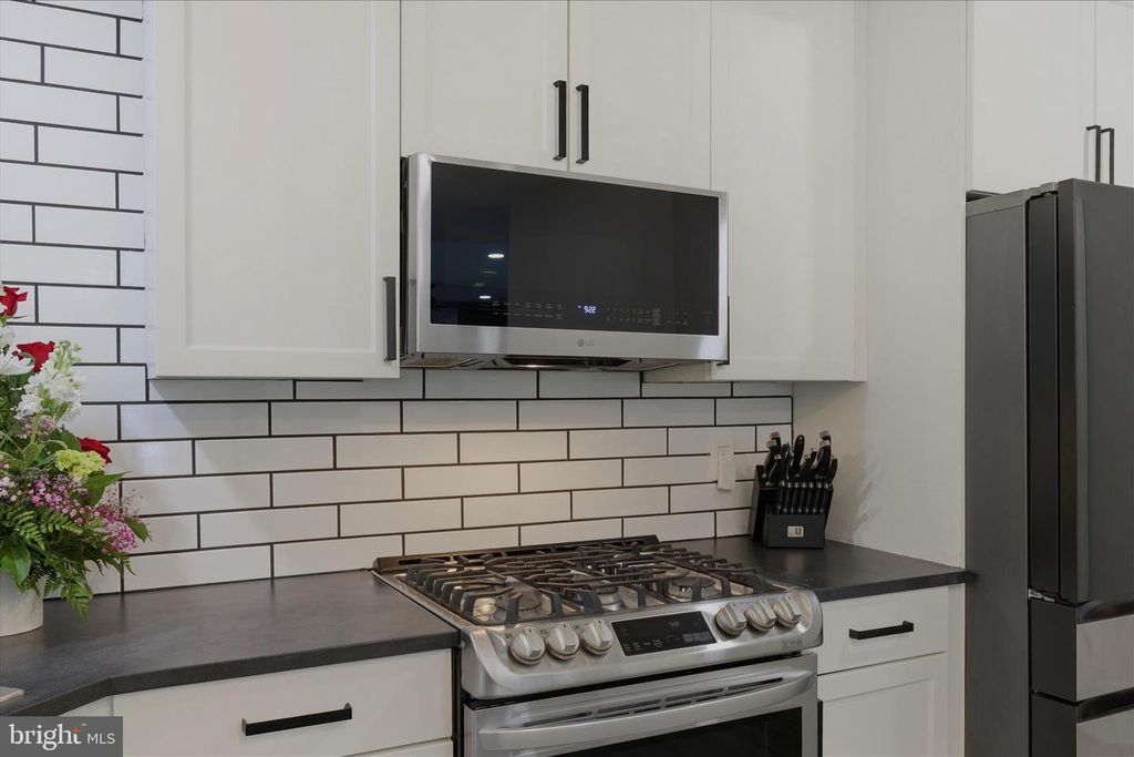 Image 15 of property listing at 1700 DARES BEACH RD, Prince Frederick, MD 20678