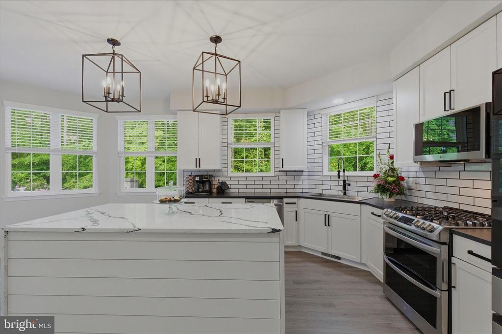 Image 16 of property listing at 1700 DARES BEACH RD, Prince Frederick, MD 20678